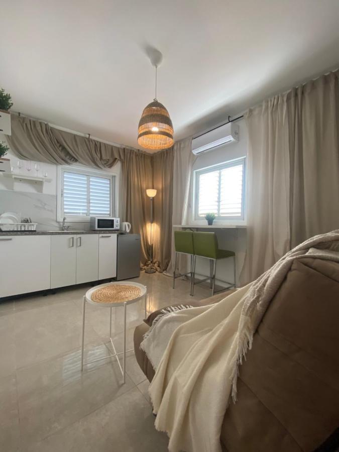 Apartment Oskar Beach Bat Yam Eksteriør billede