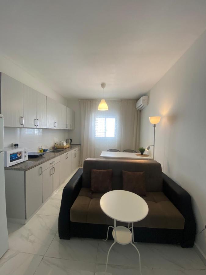 Apartment Oskar Beach Bat Yam Eksteriør billede