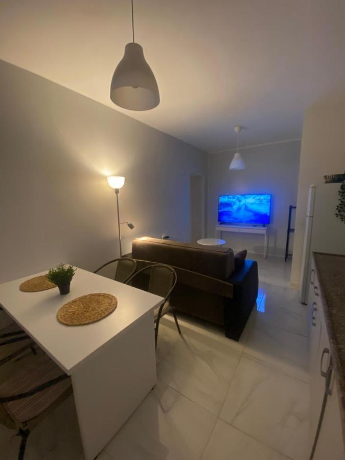 Apartment Oskar Beach Bat Yam Eksteriør billede