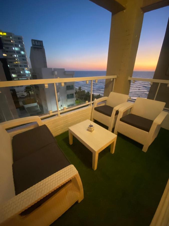 Apartment Oskar Beach Bat Yam Eksteriør billede