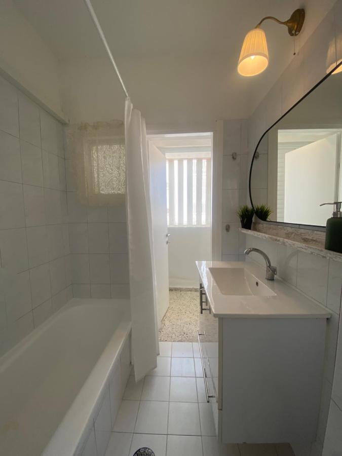 Apartment Oskar Beach Bat Yam Eksteriør billede